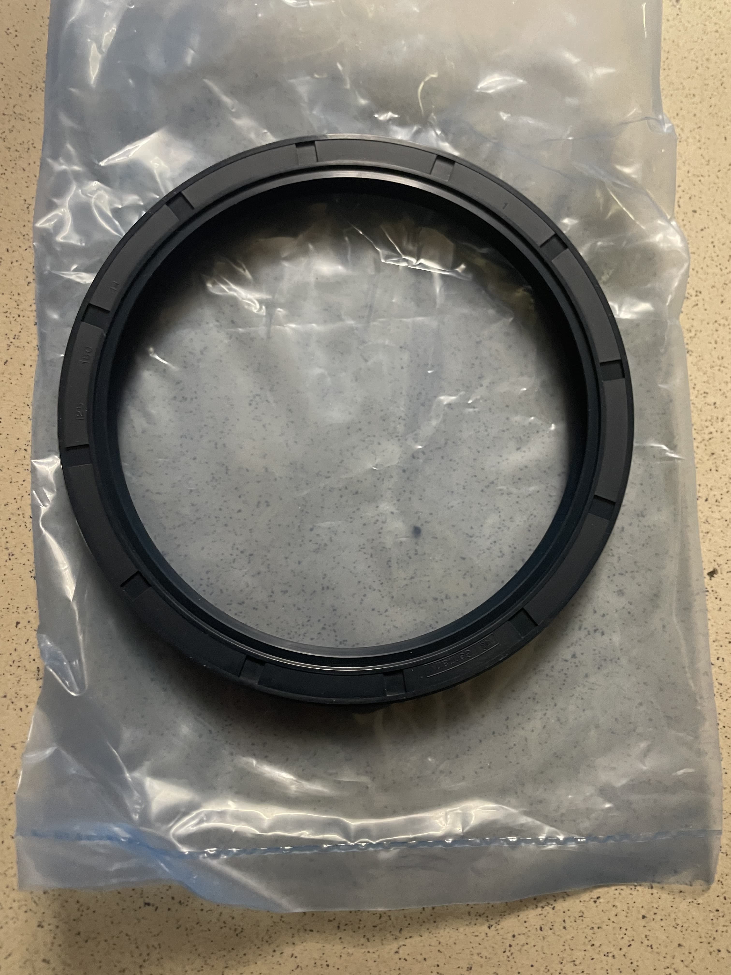 DT Сальник ступицы передней 125х150х14 AM61 с ABS Spare Parts (1334535)