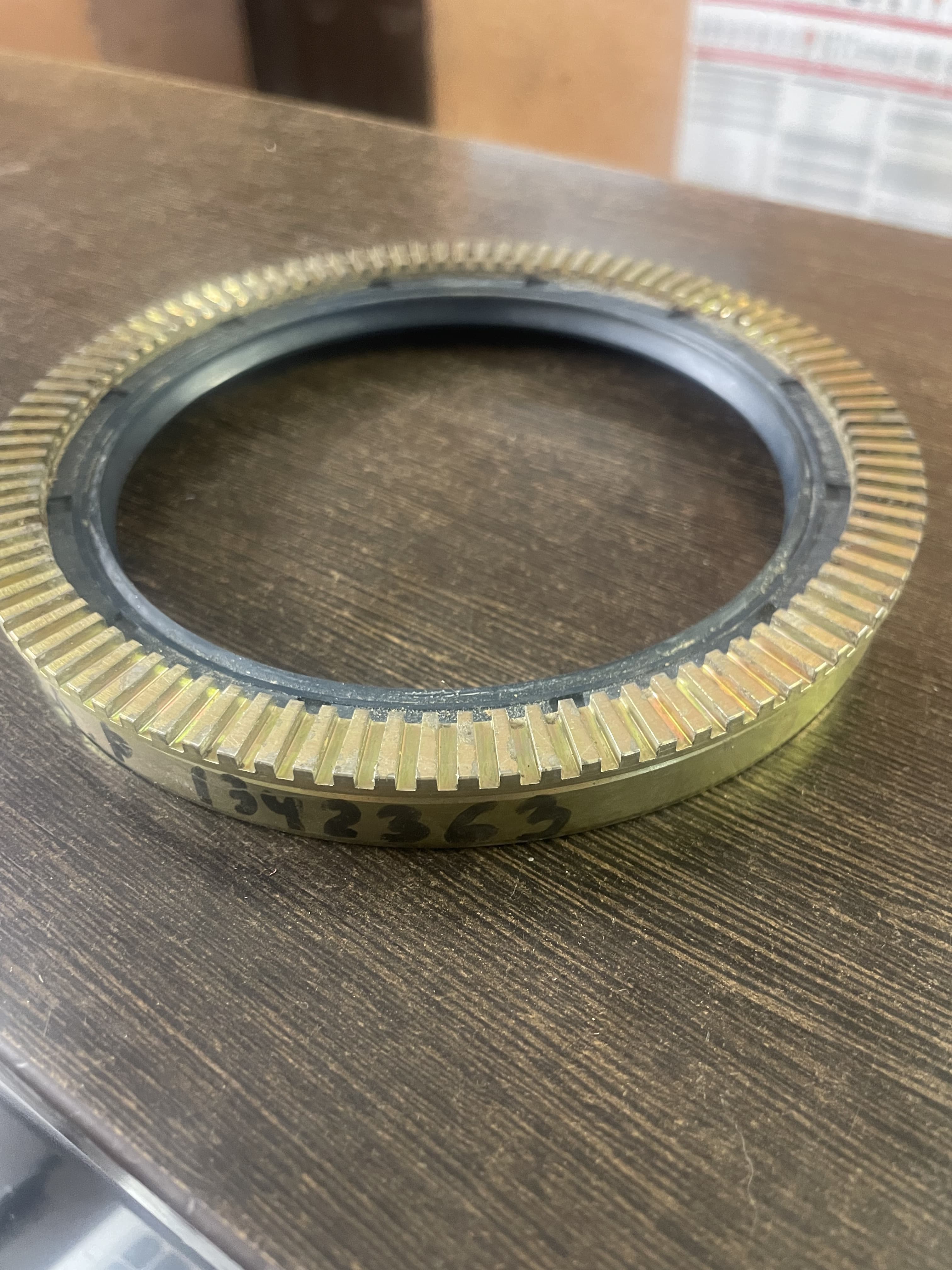 DT _сальник ступицы !с обоймой 125x150x14 Scania с ABS Spare Parts