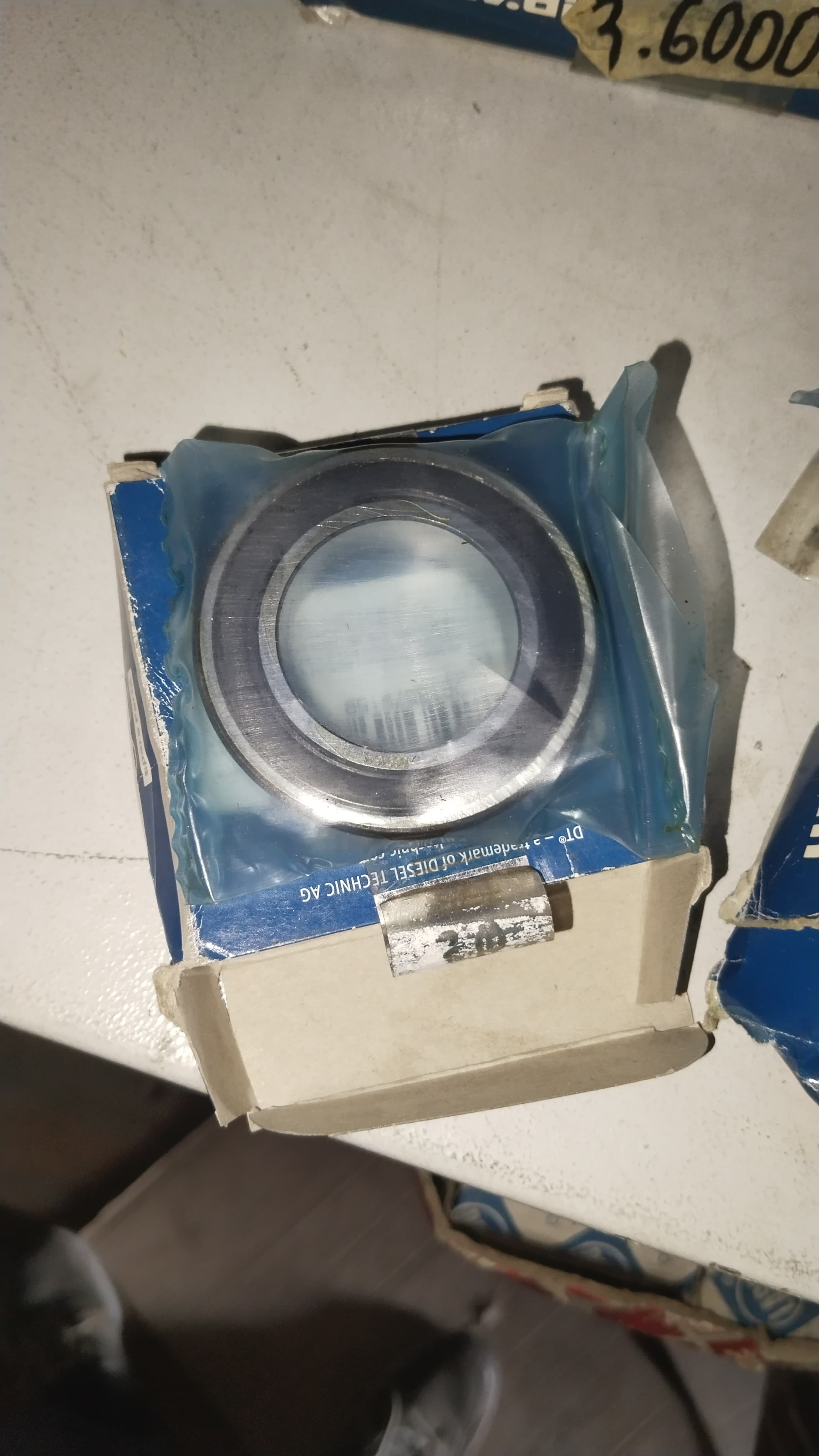 DT подшипник шариковый! вилки сцепления 32x55x13 Volvo F10/12/16/ FH12/16 Spare Parts (1623800)