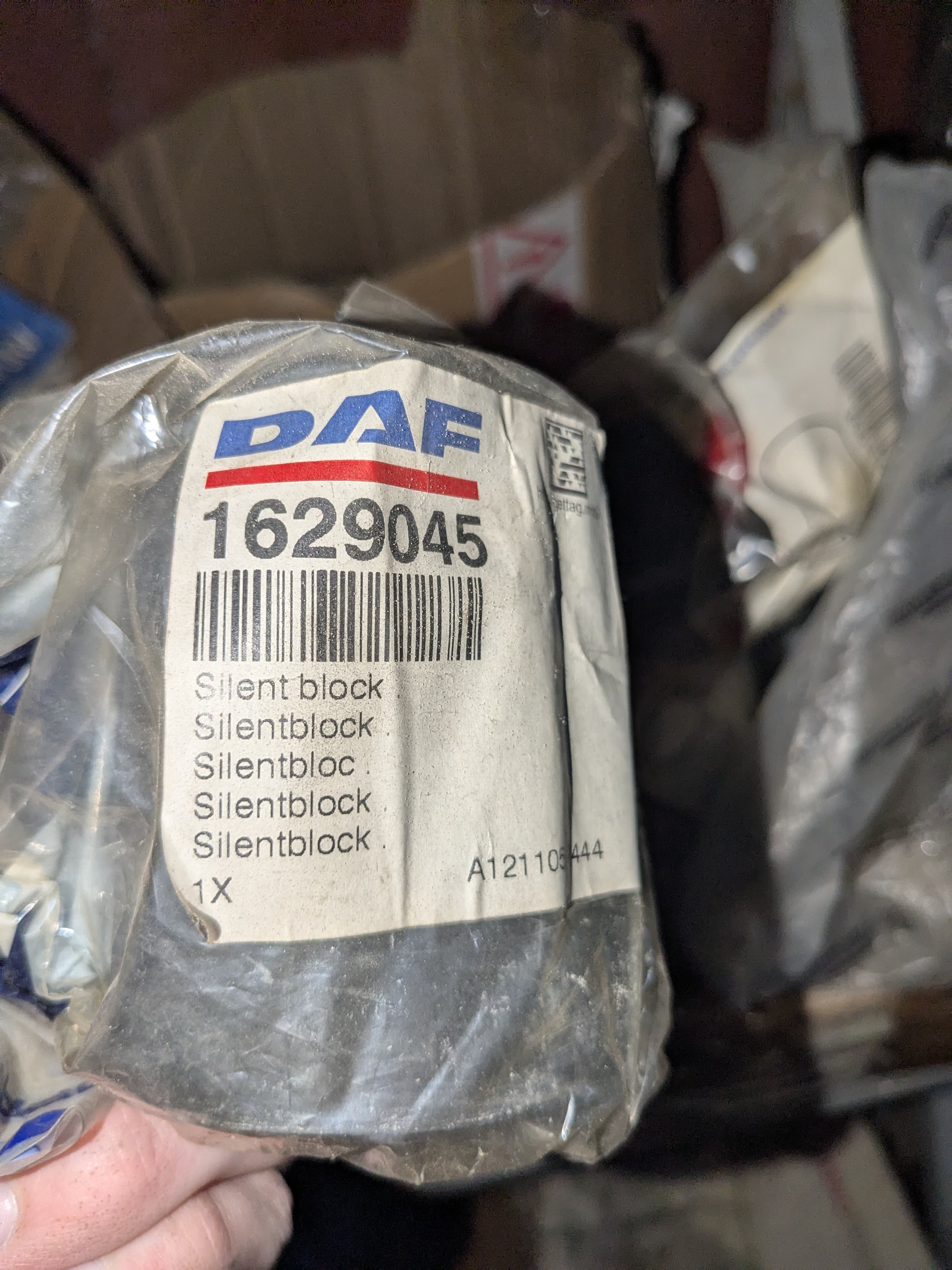 DAF Втулка XF (02-) кронштейна крыла DT Diesel Technic DAF Volvo