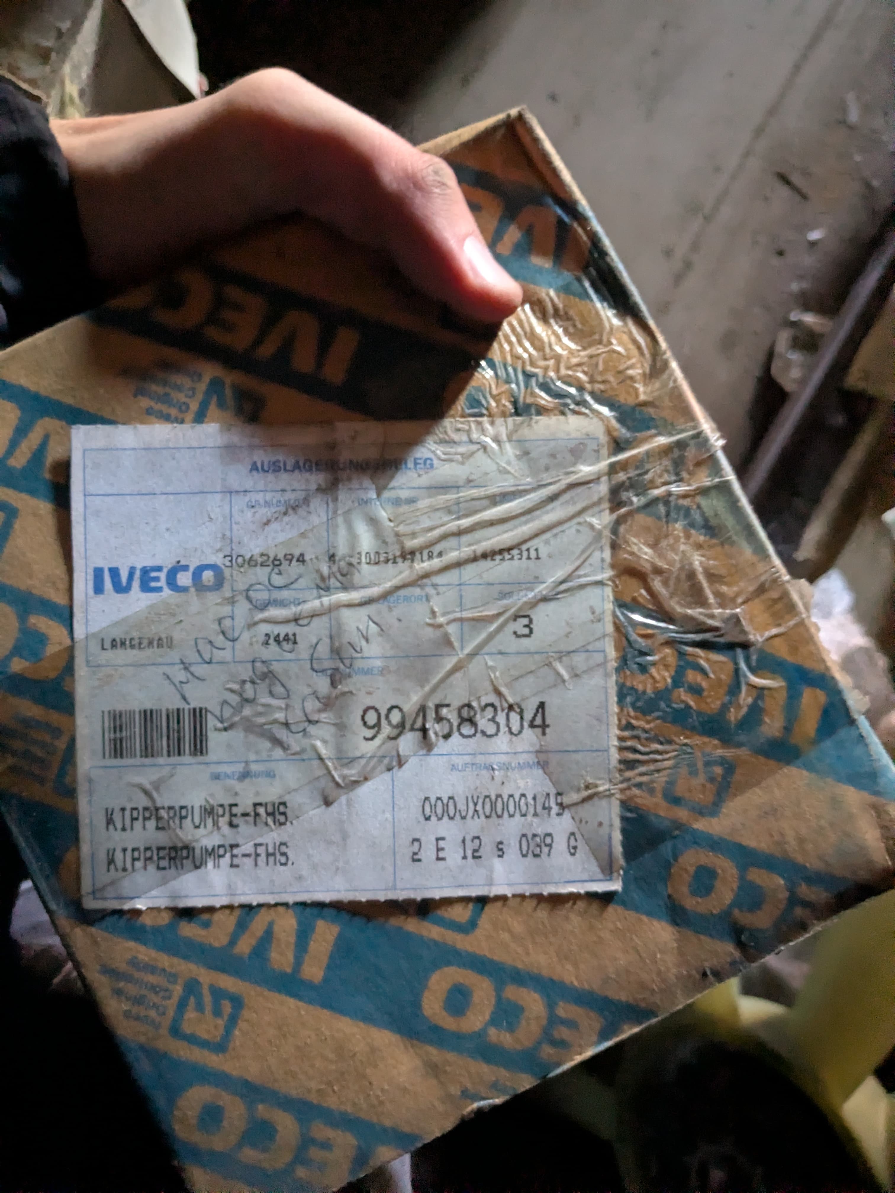 Насос подъема кабины а/м УРАЛ 6370 АИ-5004010 (97198220001) Россия Iveco